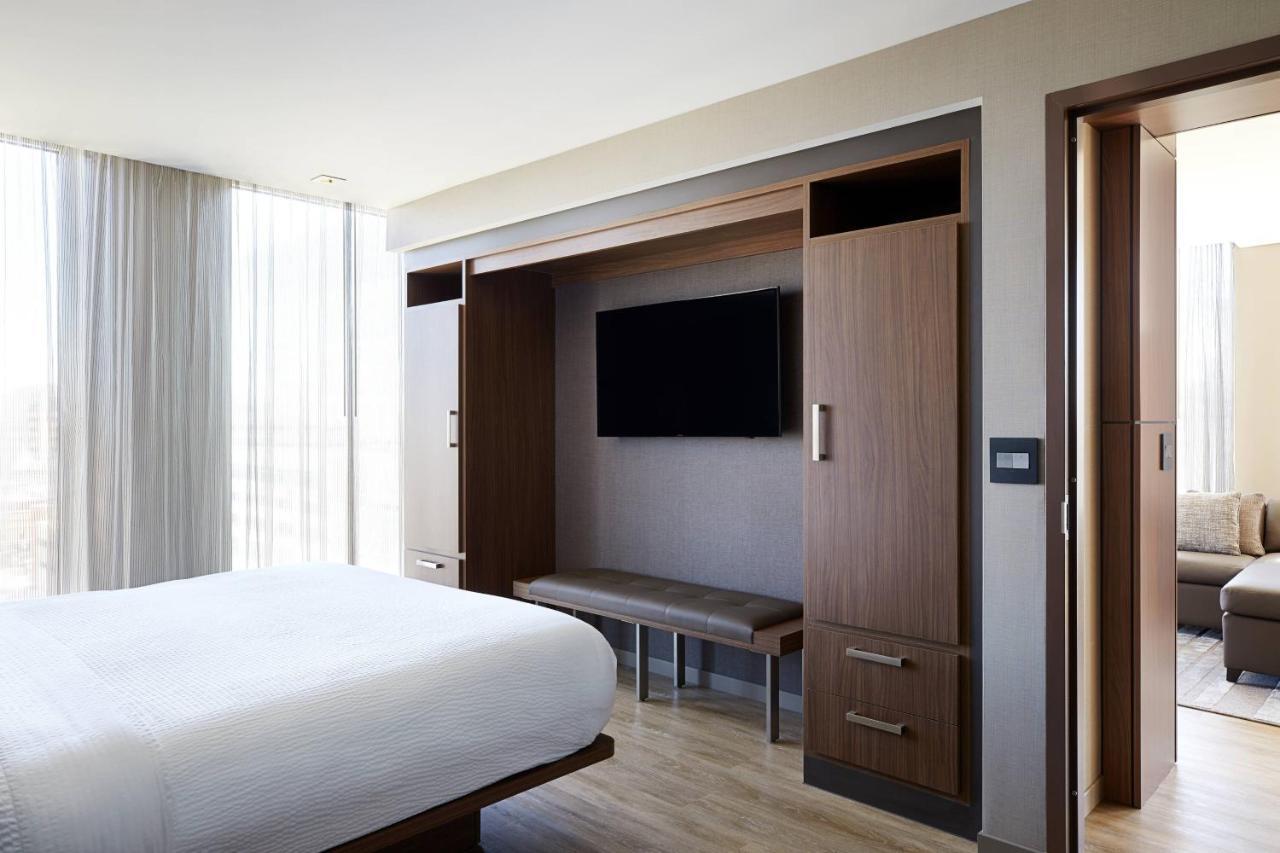 Ac Hotel By Marriott Madison Downtown מראה חיצוני תמונה