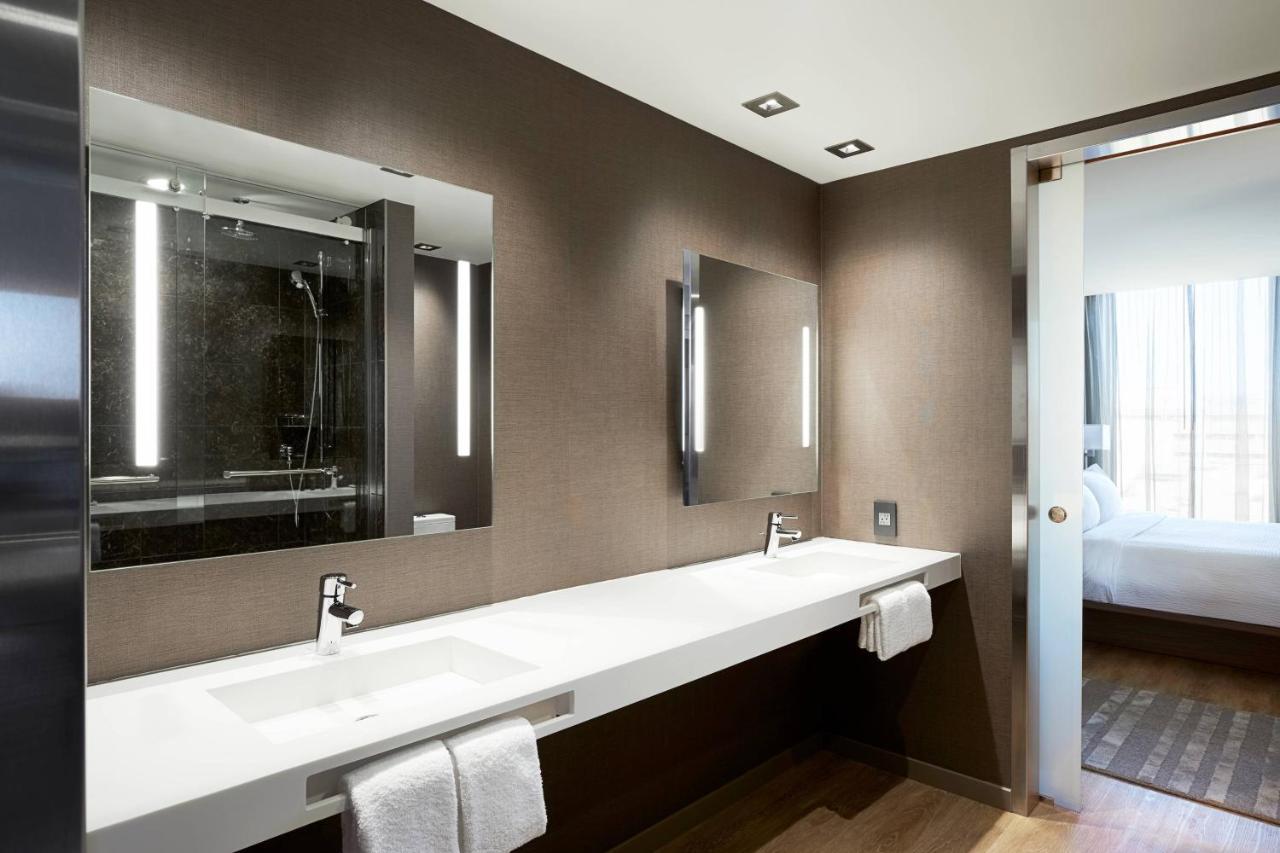 Ac Hotel By Marriott Madison Downtown מראה חיצוני תמונה
