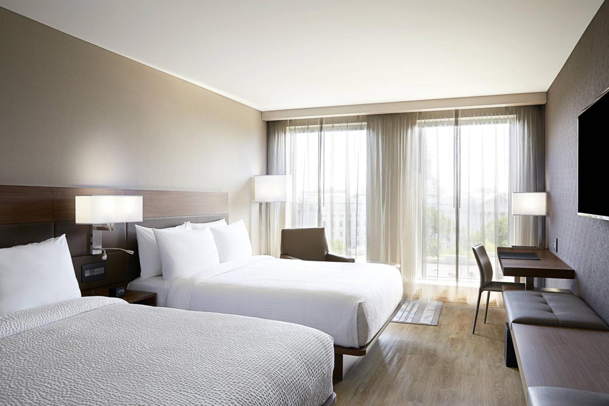 Ac Hotel By Marriott Madison Downtown מראה חיצוני תמונה