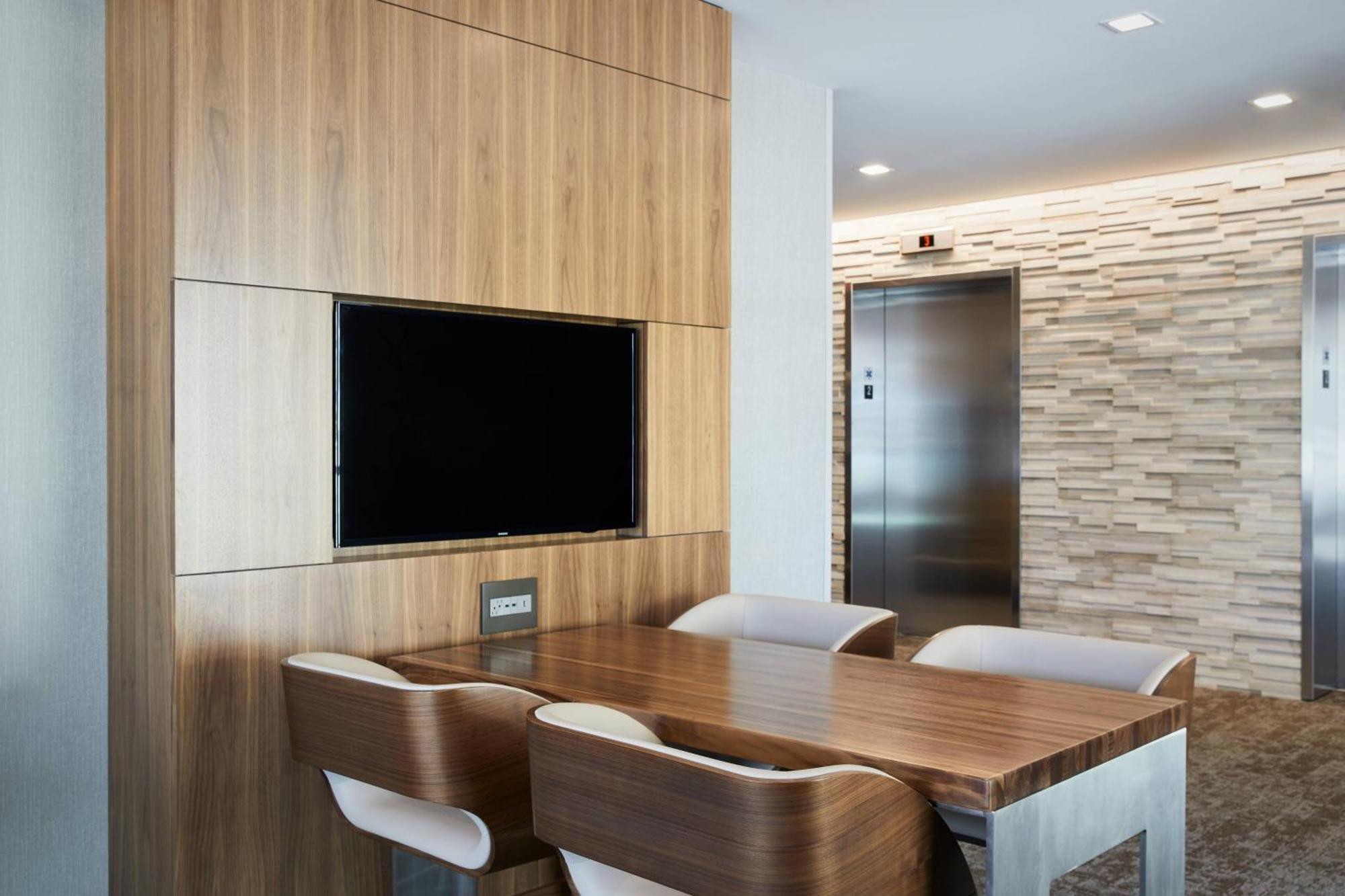 Ac Hotel By Marriott Madison Downtown מראה חיצוני תמונה